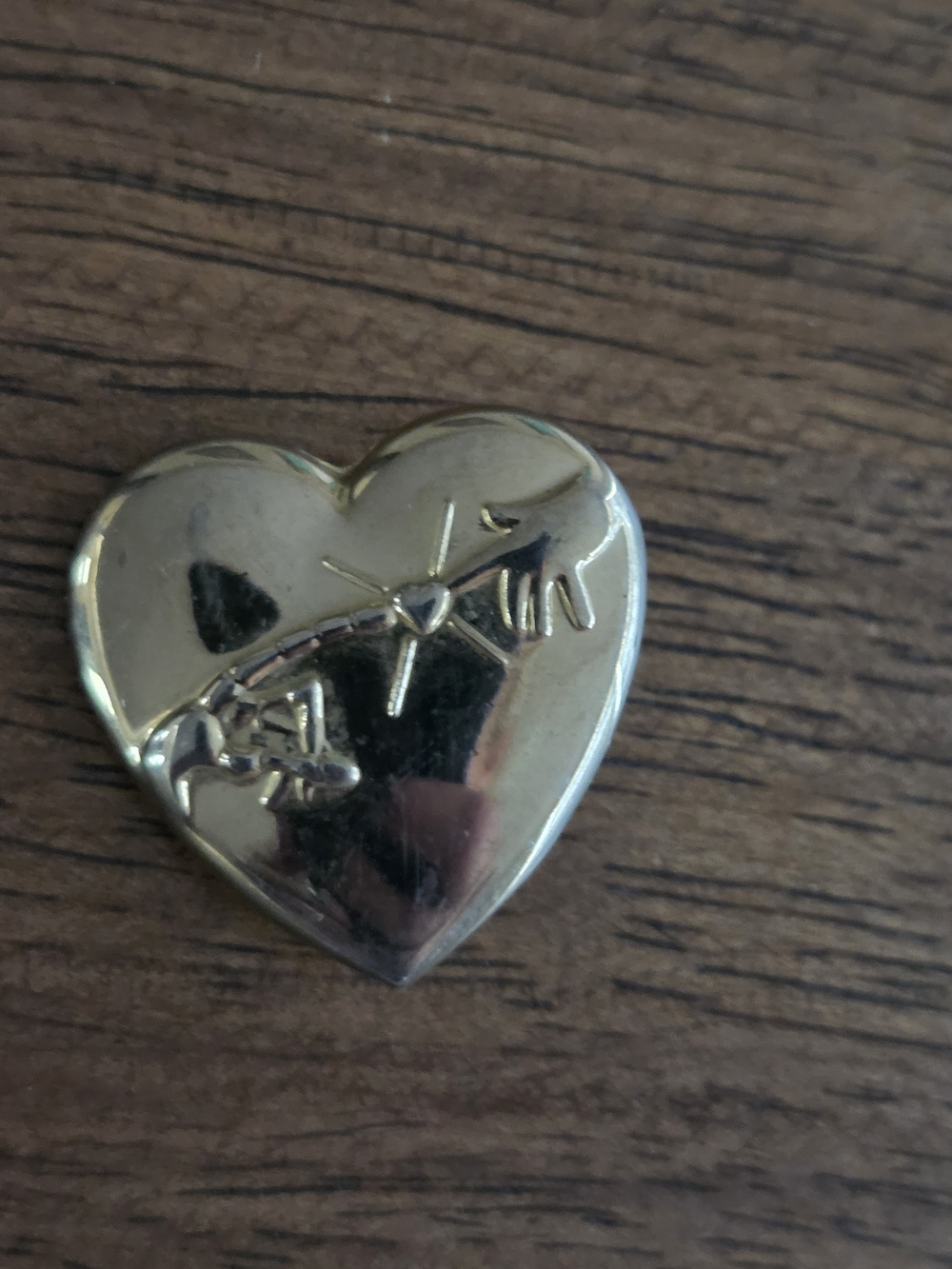 Vintage E.T. Universial Studios Gold Heart Lapel Pin
